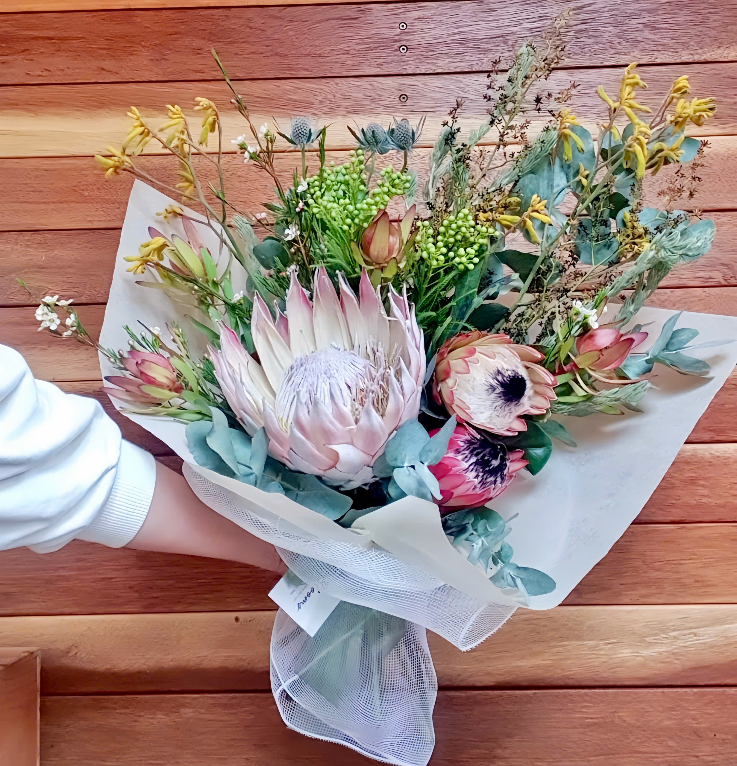 Florist Inverloch: Thoughtful Flowers for Every Occasion 6 order flowers online